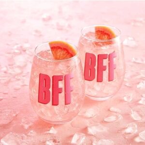 New In Box Slant Stemless Wine Glass BFF Set of 2 Size 4in x 5in Clear & Pink